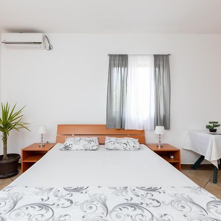 Apartments Bojic ติวัต ภายนอก รูปภาพ