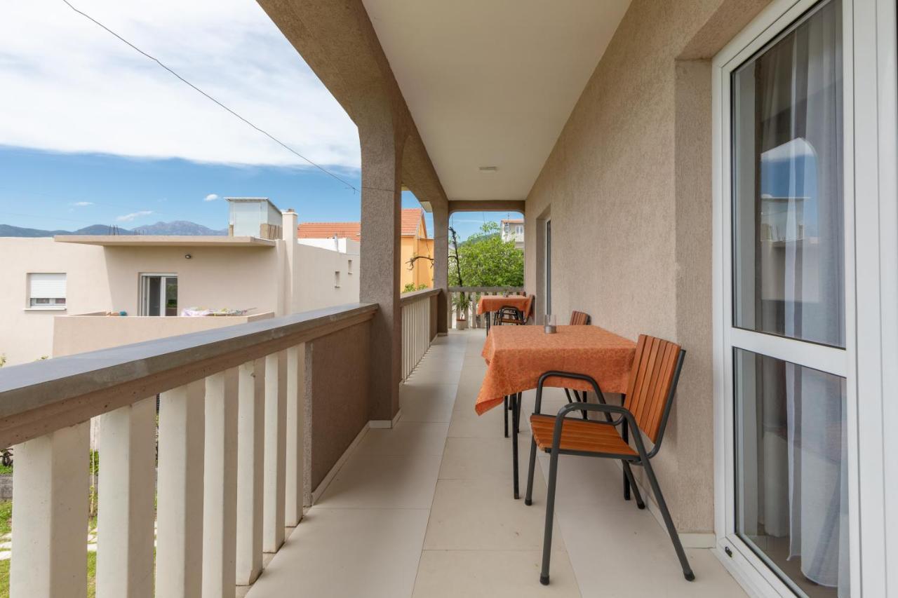 Apartments Bojic ติวัต ภายนอก รูปภาพ